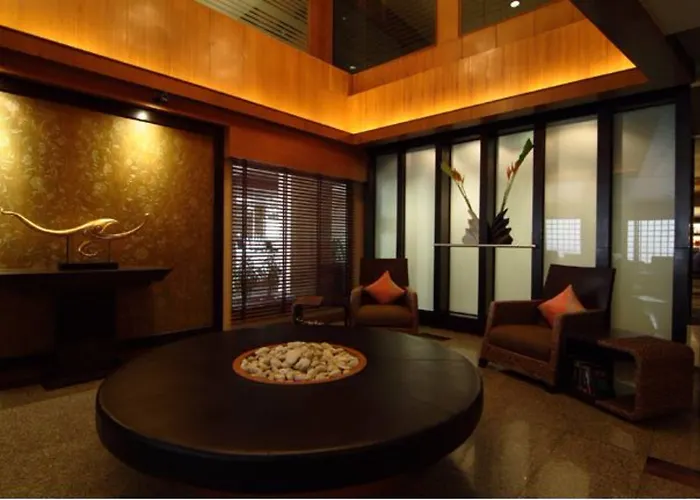 Rose Hotel